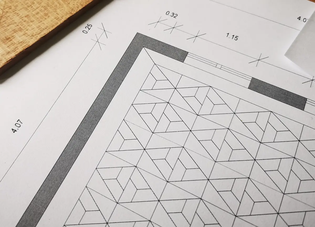 Individuelle Raumplanung Individuell geplantes Parkett auf Papier – präzise an jeden Raum angepasst, handgefertigt von holzbegabt für ein harmonisches Raumkonzept